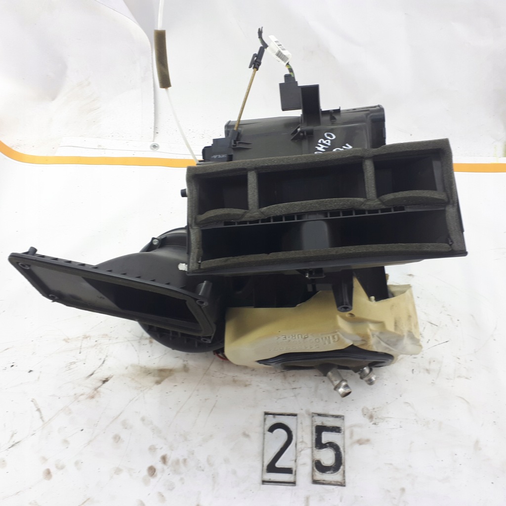 фото №1, Opel combo 1.3 cdti отопитель 24431929