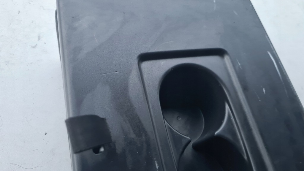 фото №9, Vw tiguan i 5n0 07-16 підлокітник сидіння задня задній кронштейн na чашки