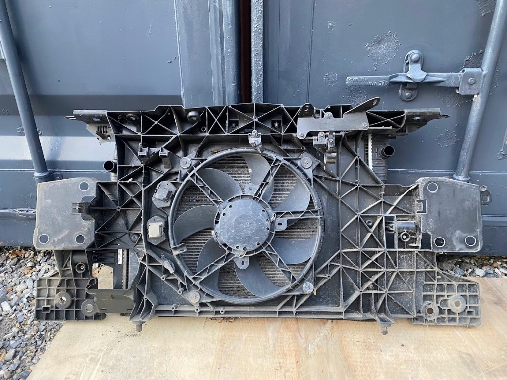 фото №1, Pas передній вентилятор радіатора kpl renault fluence z.e. оригінальний номер 752107160r