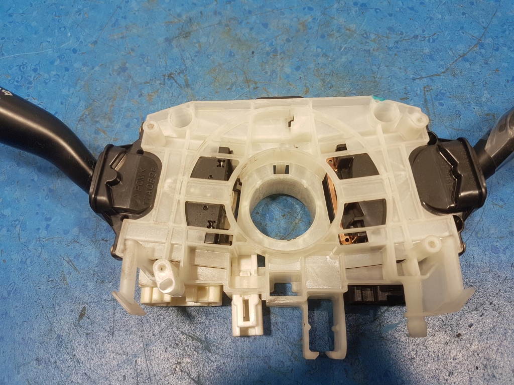 фото №4, Subaru forester ii переключатель комбинированный 83111sa16