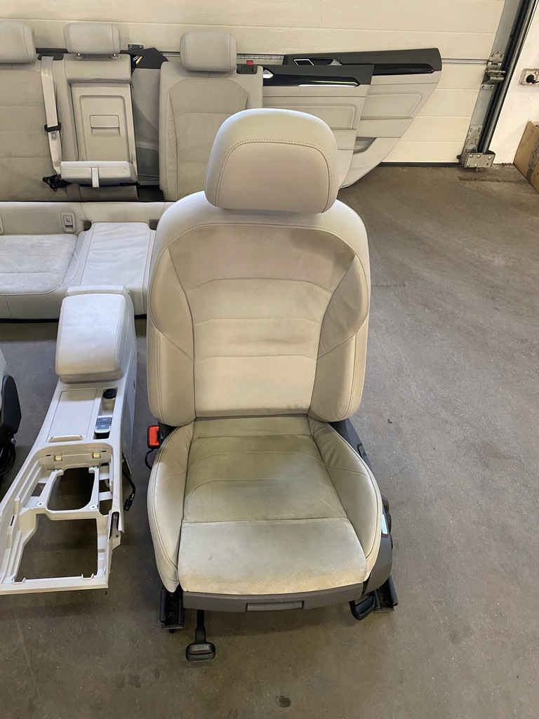 фото №9, Сидіння шкіра алькантара оббивка vw arteon