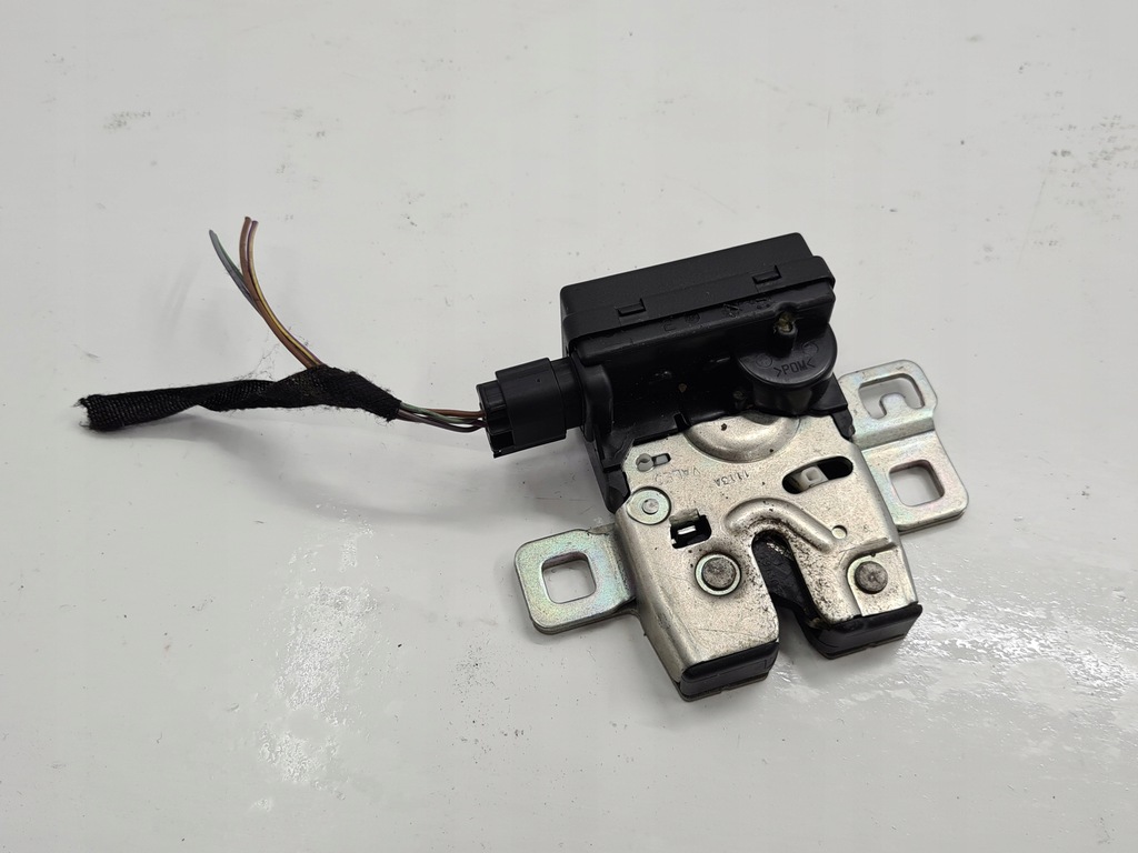 фото №1, Mini cooper r58 замок крышки багажника