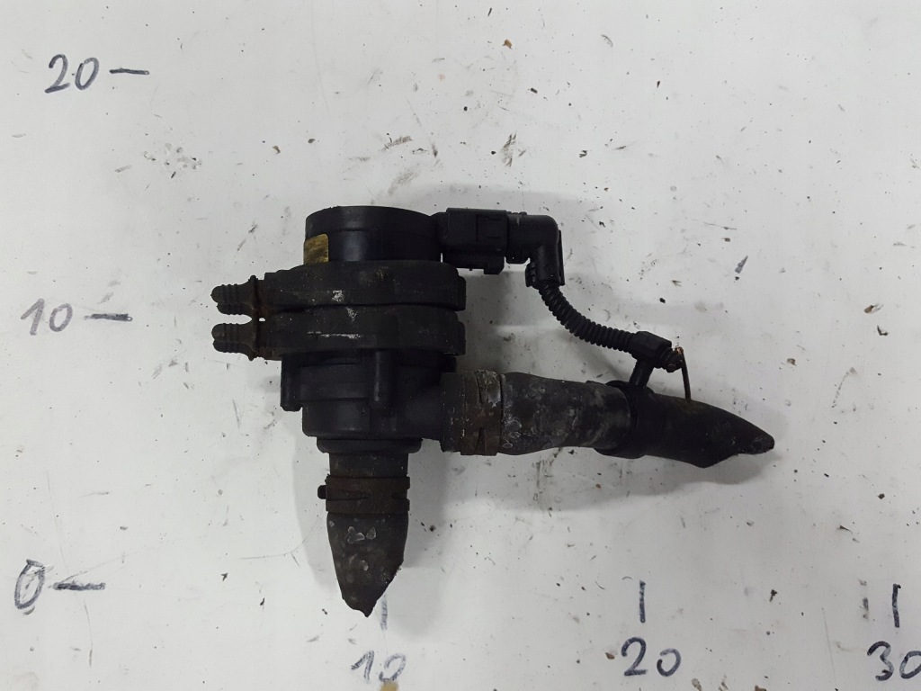 фото №1, Audi q7 4l 05-09 3.0 tdi cas помпа wody