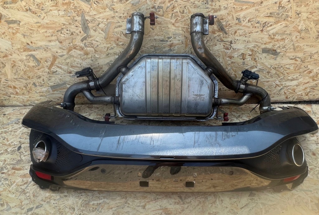 фото №1, Aston martin dbx бампер задняя выхлопы