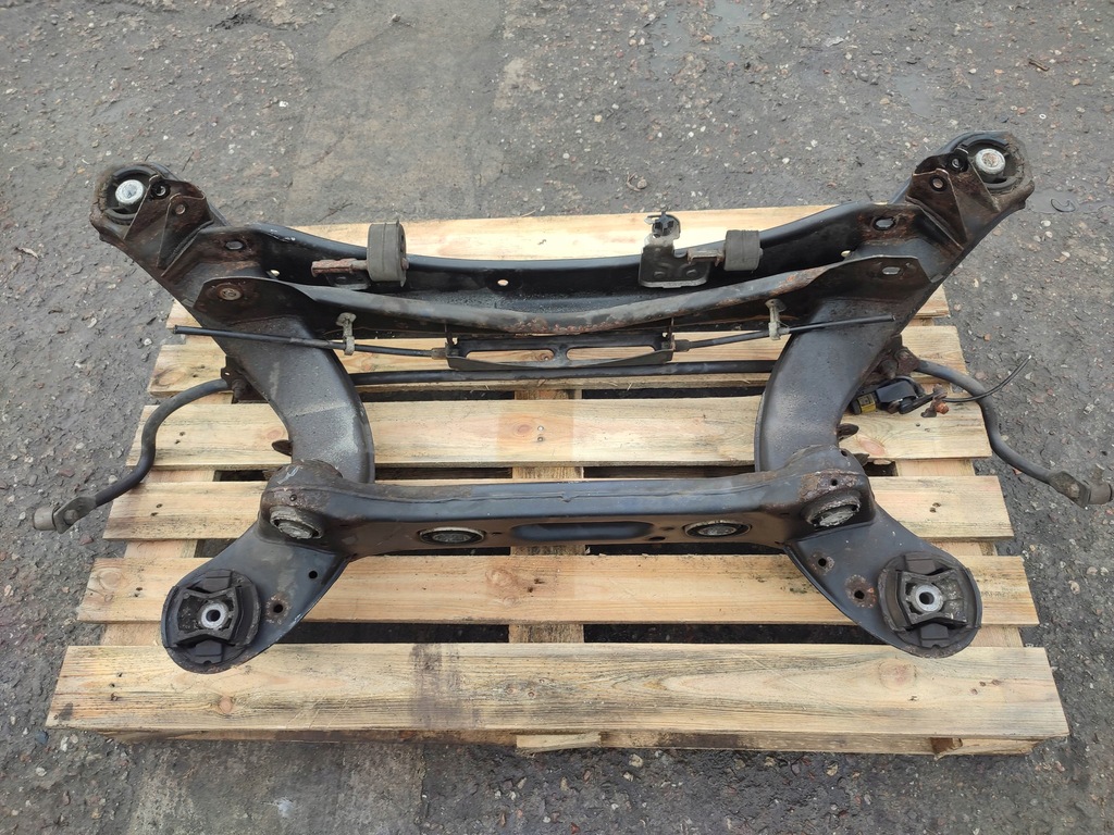 фото №4, Mercedes w212 задній підрамник