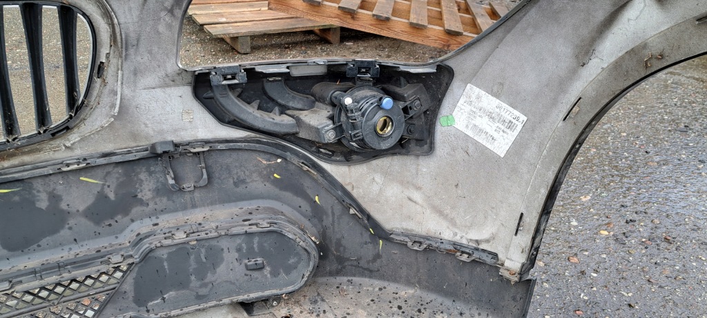 Бампер передний bmw x1 e84 12-15 lift чёрный 475 kompletny Киев