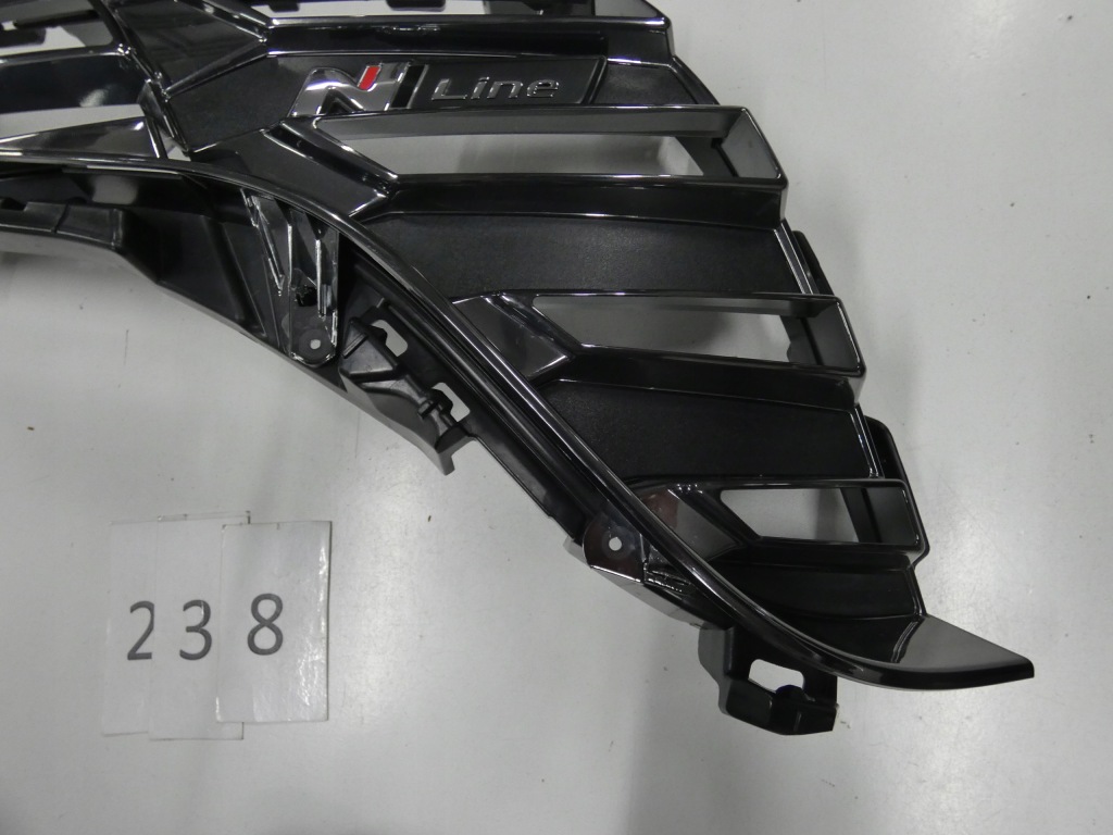 Решітка бампера, рамка фари передньої hyundai tucson iv n- line 238. в Україні