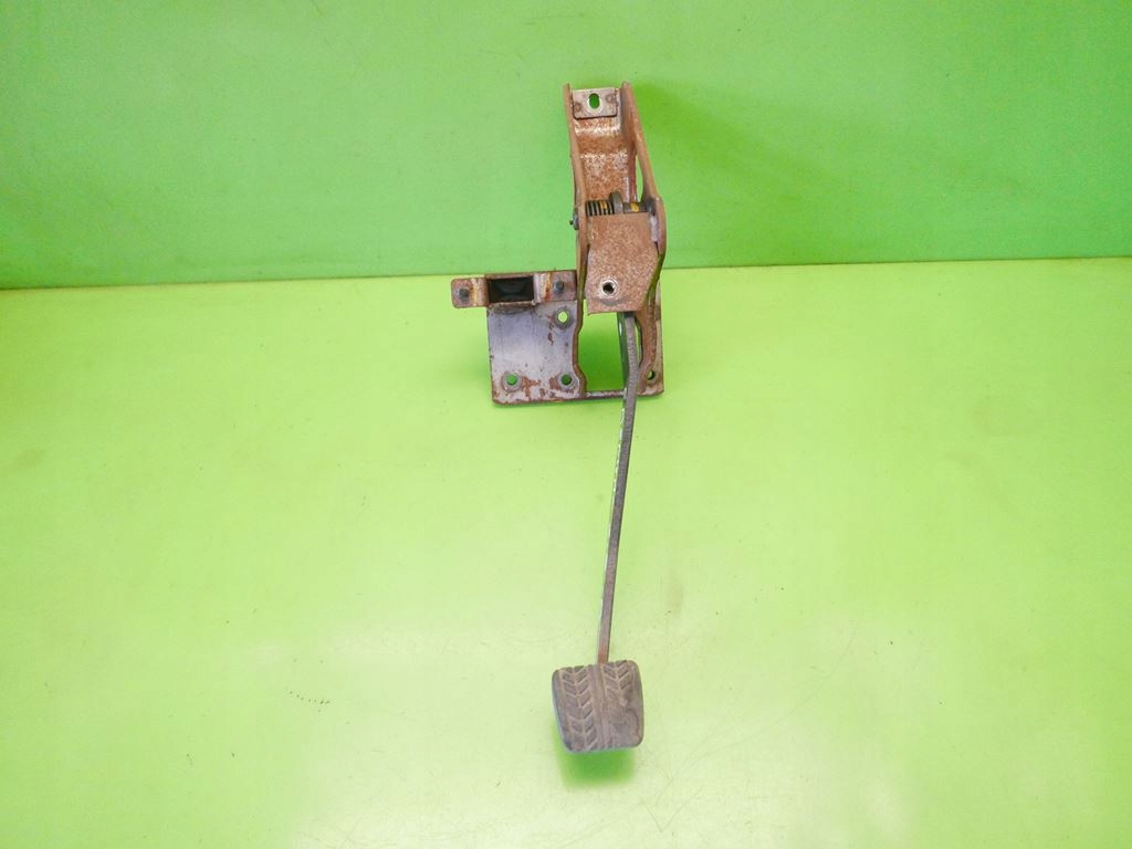 фото №1, Педали педаль тормоза kia carnival i 2.9 tdi 99-01