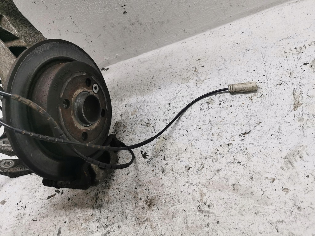 фото №3, Поворотный кулак ступица правый задняя mini cooper r56 06-13