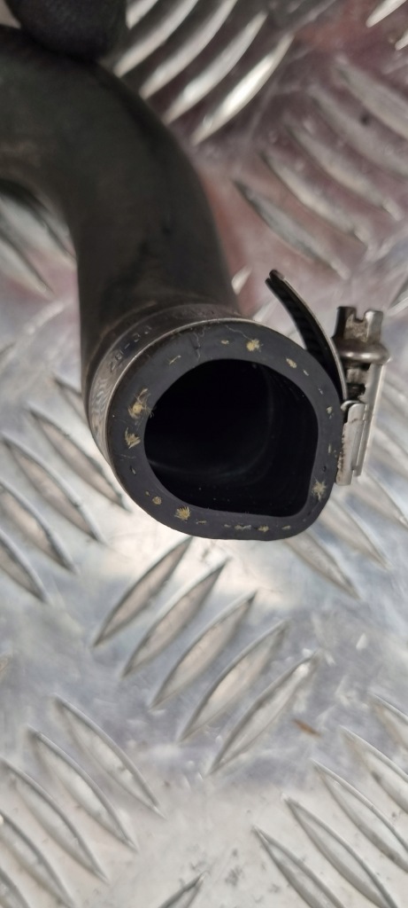 Bmw f20 f30 труба шланг патрубок води 7598234 Оригінал