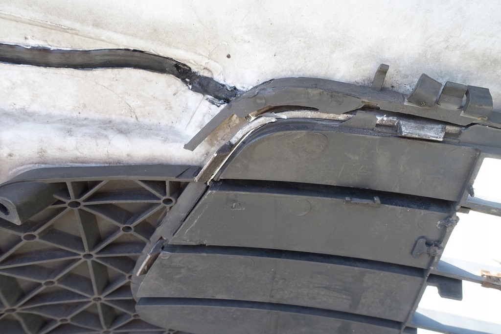 фото №11, Ford galaxy mk2 lift бампер передний оригинал решётка радиатора кронштейн