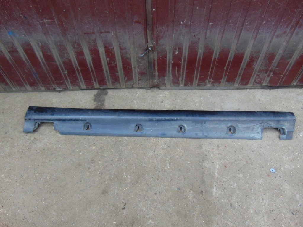 фото №1, Молдинг накладка поріг права 197 mercedes ml w166