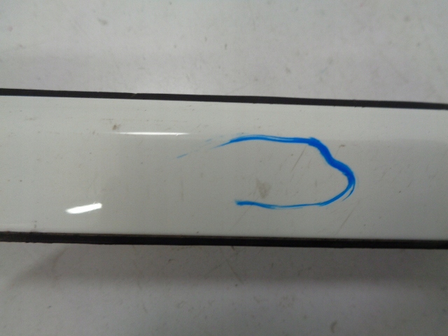 фото №7, Peugeot 3008 правая молдинг декоративная стекло лобовое