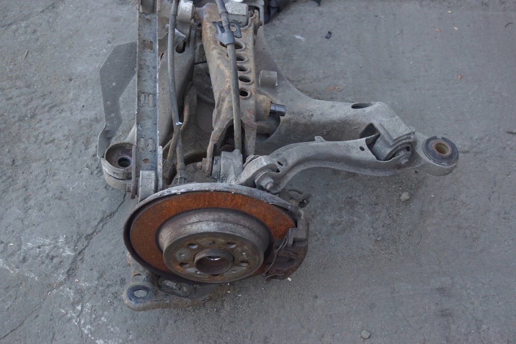 фото №6, Підвіска oś балка задня підрамник volvo cx70