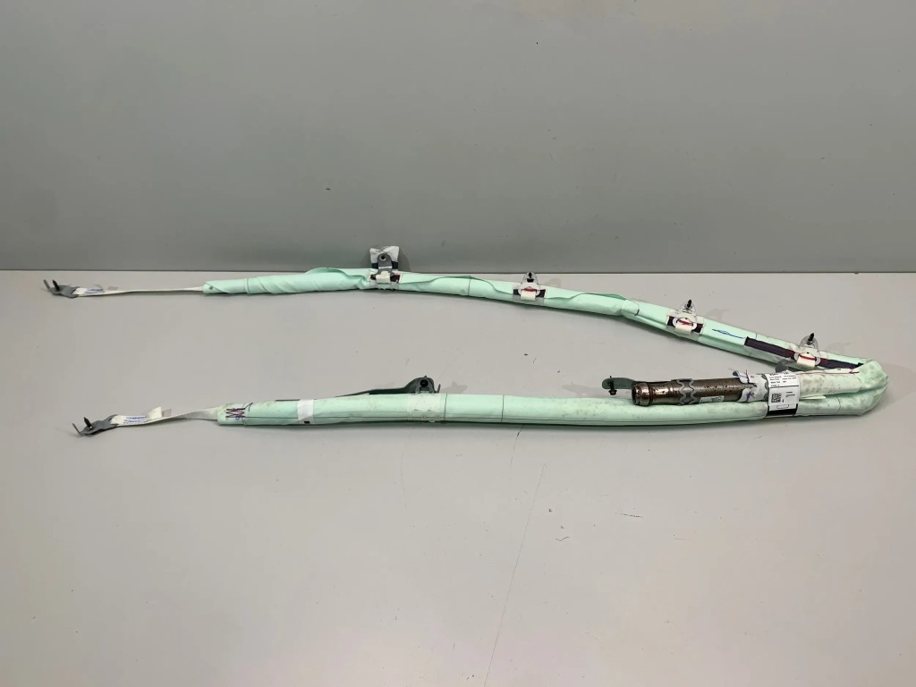 фото №1, Volvo s90 2016- шторка безпеки ліва оригінал idealna 31690433