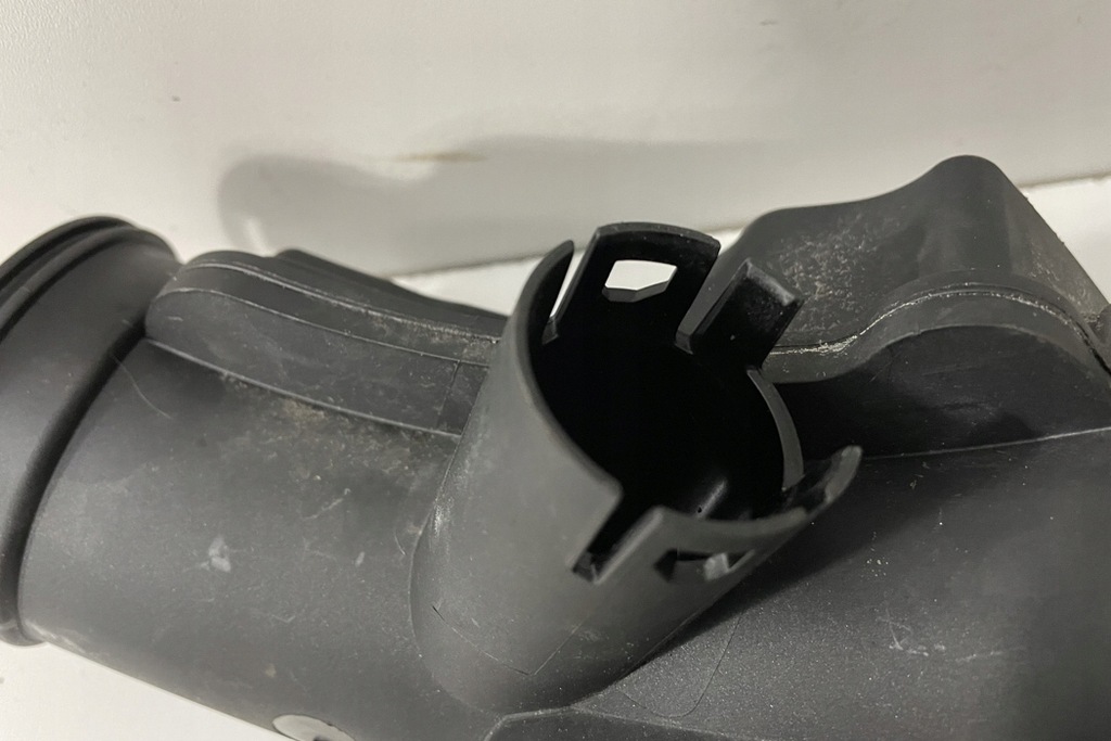 фото №7, Резонатор всасывающий bmw 3 g20, g28 8580432 2.0l дизель 140kw 2019