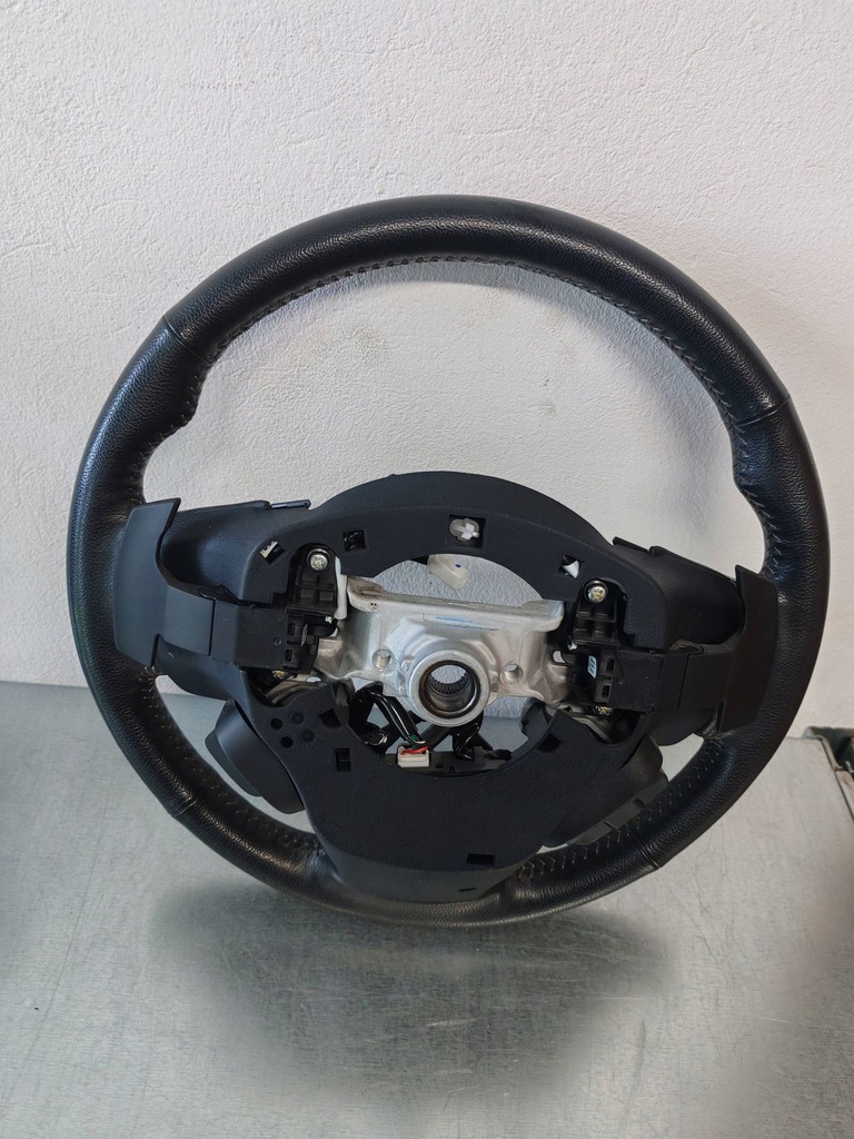 фото №10, Subaru forester v sk воздуховод кожаный multi лепестки переключения подогрев