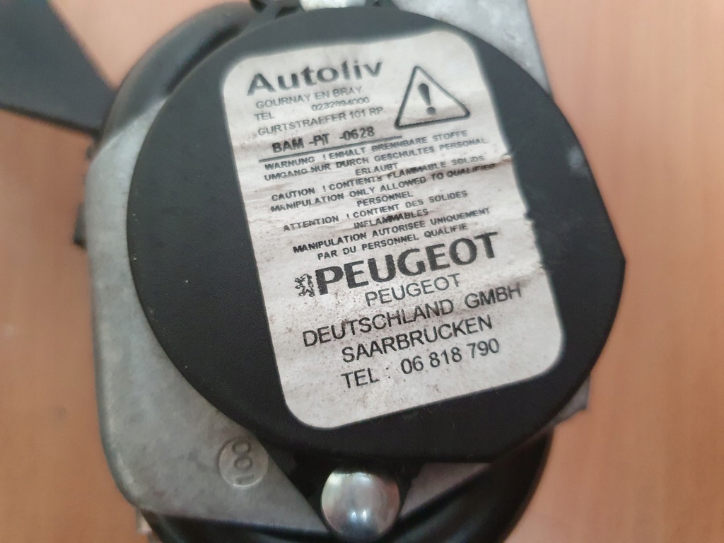 фото №12, Панель приладів приладова консоль подушки безпеки ремені подушка безпеки peugeot 208