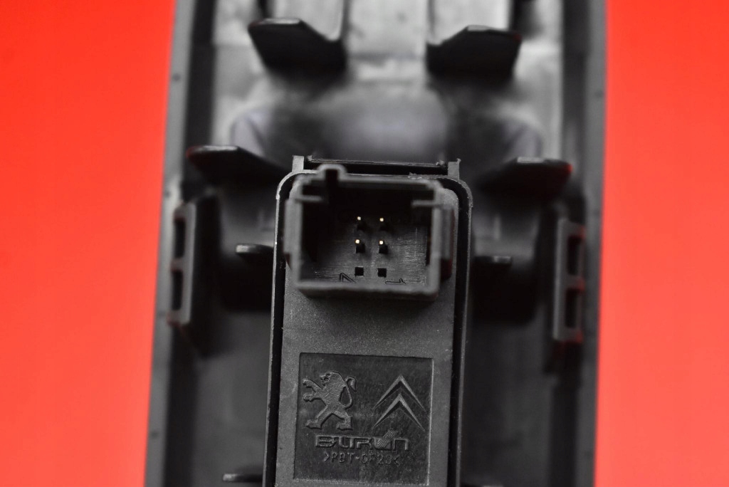 фото №7, Выключатель подъёма стекло правый перед 96662297xt peugeot 3008 1 i 10-13