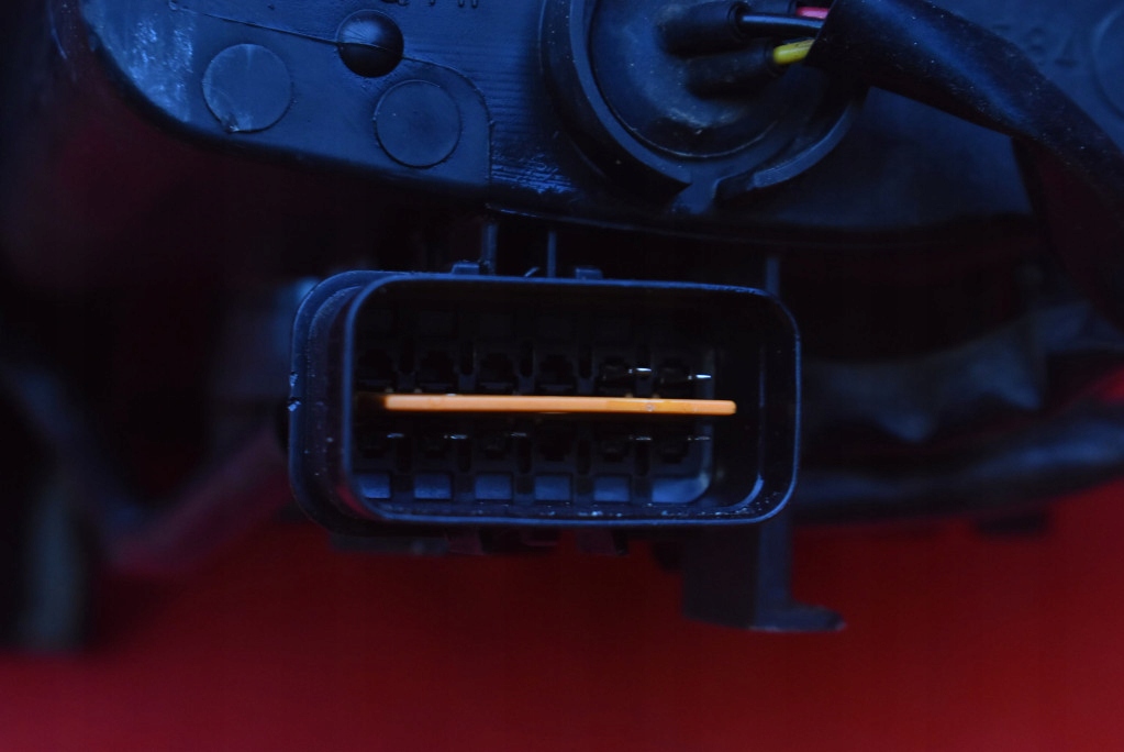 фото №6, Фара правый лампа перед eu mitsubishi outlander 2 ii 05-09