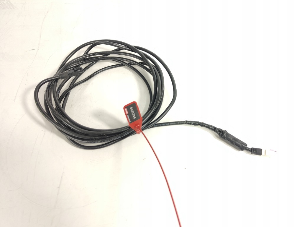 фото №1, Bmw f10 f11 f12 f20 f25 f30 жгут шланг кабель usb