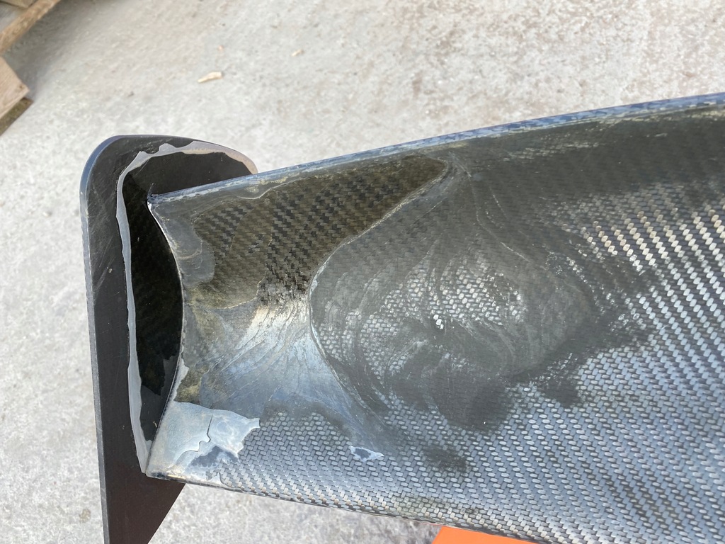 фото №10, Крышка багажника багажника с спойлер карбон bmw z4 e85 z4m