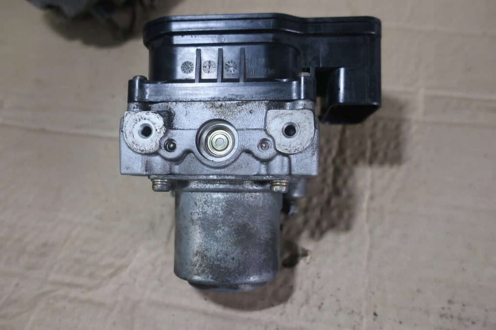 фото №4, Honda accord 7 vii 03-08 насос модуль abs europa