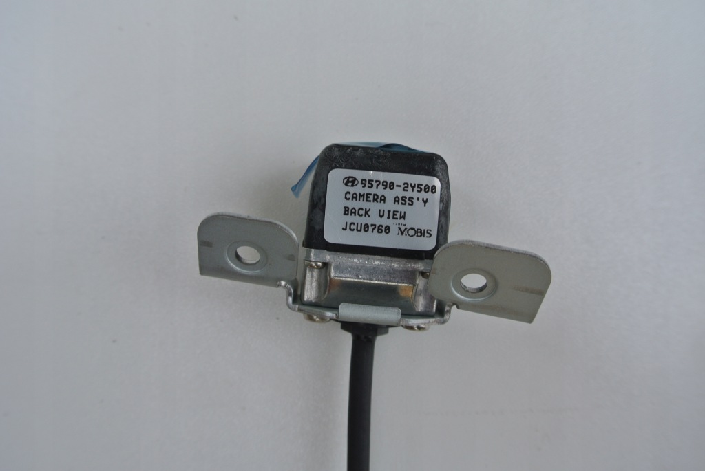 Tucson ix35 santa fe камера заднього виду 95790-2y500 в Україні