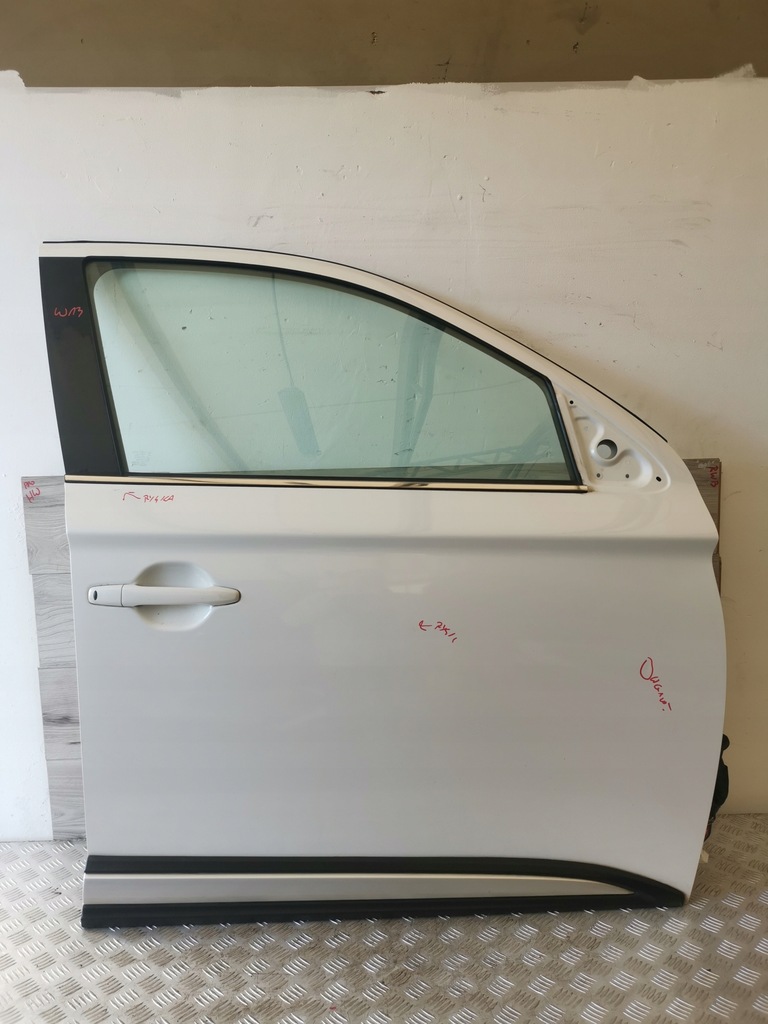 фото №1, Outlander iii lift двері праве передні w13