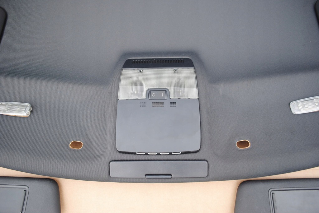 фото №11, Podsuftika czarna s-line стойки комплект audi a3 8p 3 дверь