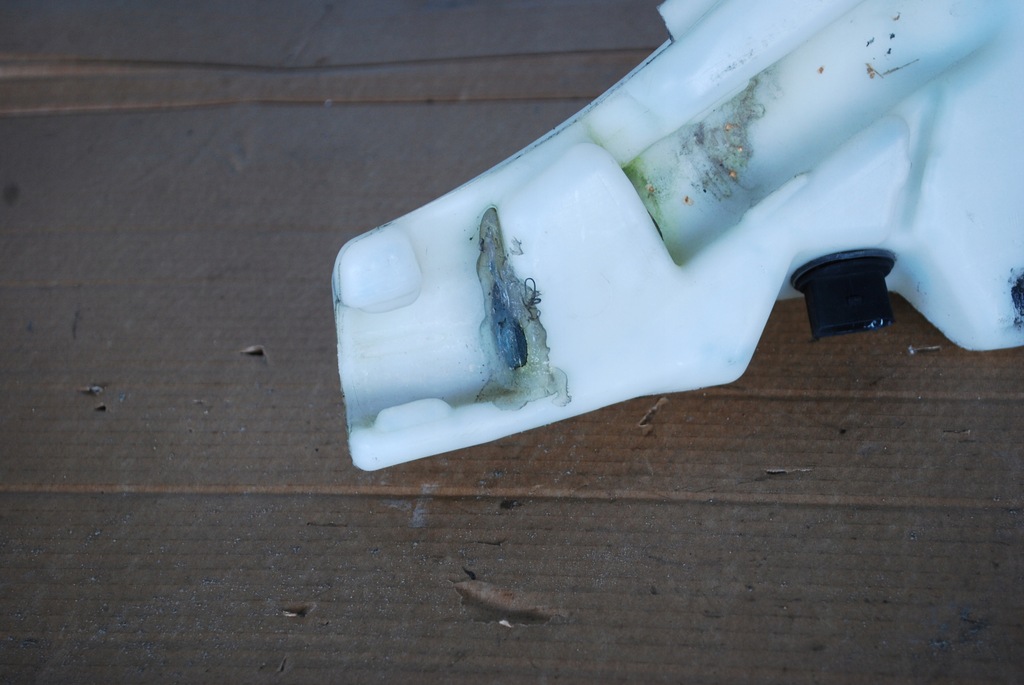 фото №7, Бачок омывателя audi tt 8n 8n0955453a