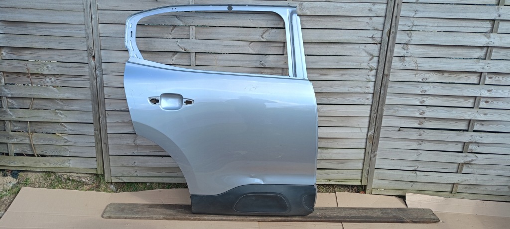 фото №1, Дверь задняя задние правое citroen c5 aircross 17-23rok с молдинг оригинал