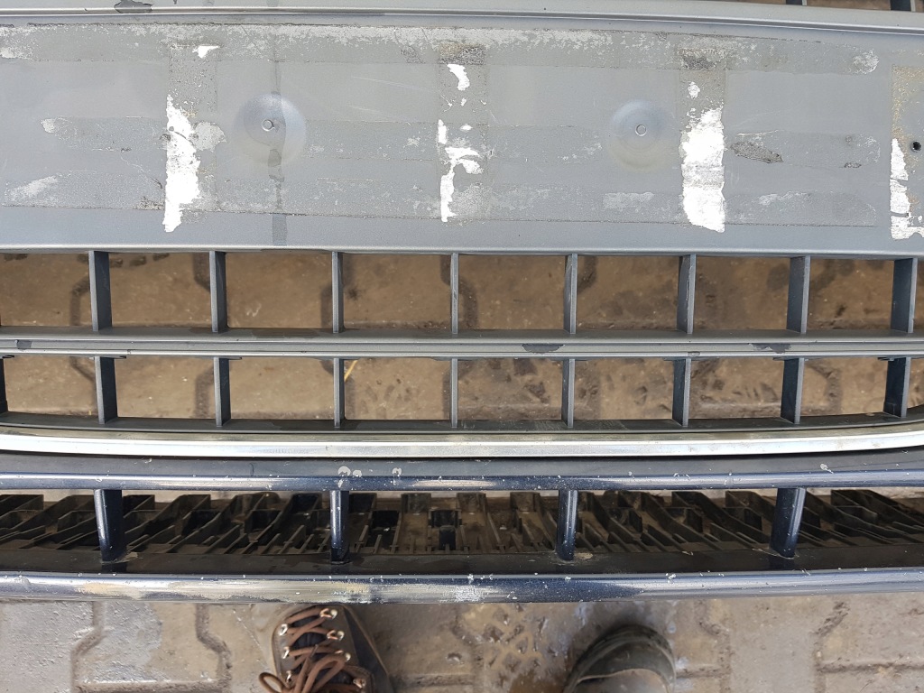 Audi a4 b8 08-11r бампер перед передний решётка радиатора lz5a Цена