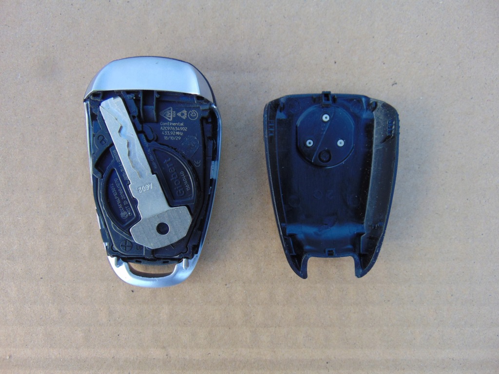 фото №3, Alfa romeo giulia ключ pilot kr5alfa434