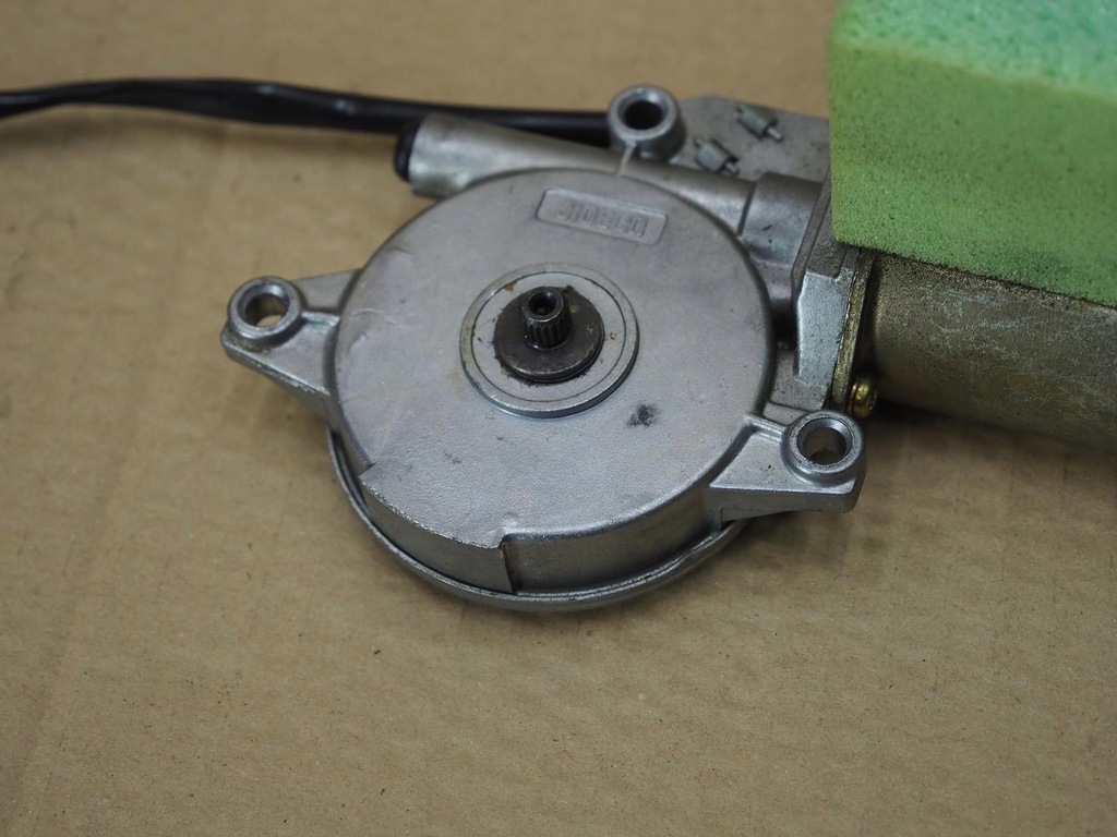 фото №13, Моторчик люк chrysler pt cruiser