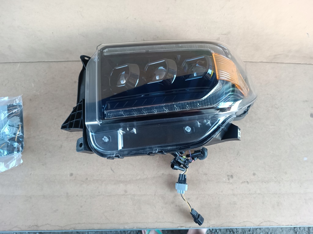 фото №8, Toyota tundra 2017 - 2020 full led лампа левая