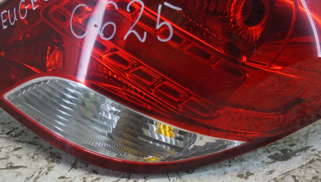 фото №4, Лампа правий задня peugeot 207 lift hb