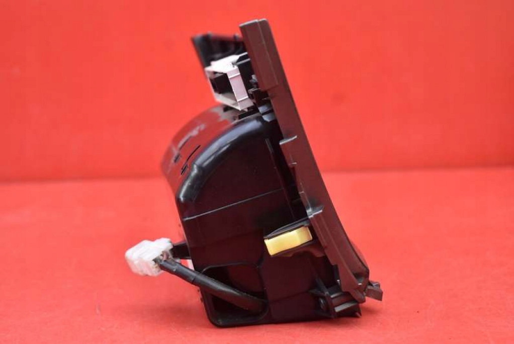 фото №5, Попільничка бардачок 58804-05110 toyota avensis t27 09-11