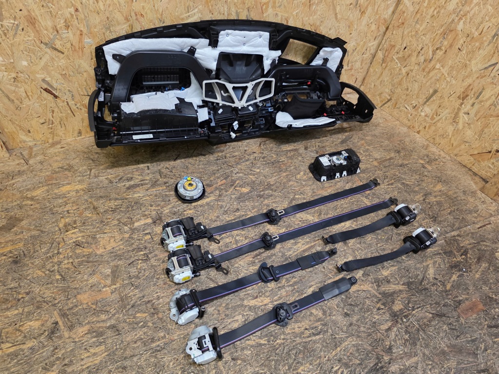 Купити Bmw x5 x6 g05 g06 x7 g07 lci рестайлінг  панель  панель приладів подушка безпеки ремені m подушка hud