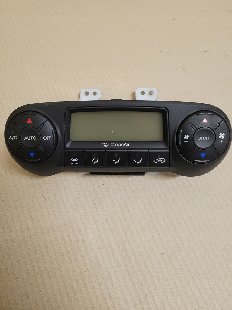 фото №1, Hyundai ix35 панель кондиціонера