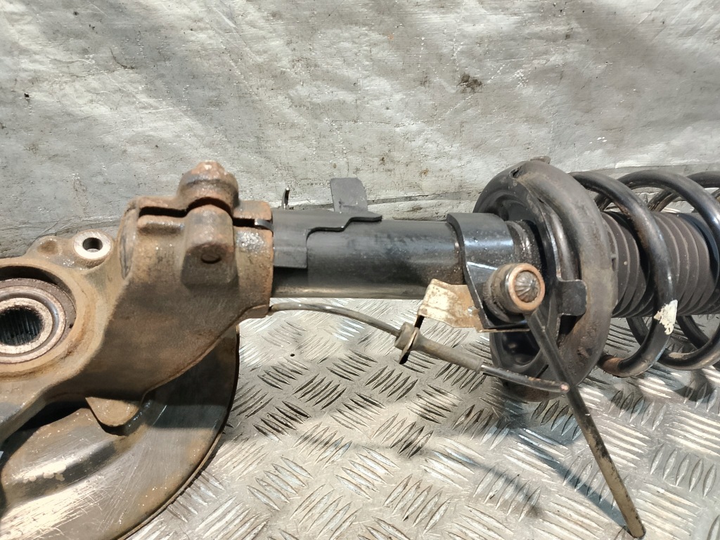 Амортизаторна стійка праві амортизатор + пружина + поворотний кулак ford focus mk3 1.6 tdci Недорого