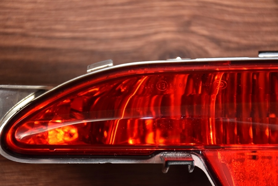 фото №13, Лампа бампера противотуманная задняя peugeot 208 i оригинальный номер