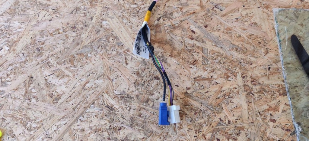 Камера жгут стекло лобовое tesla model y 2024 1599097 1498233 в Украине