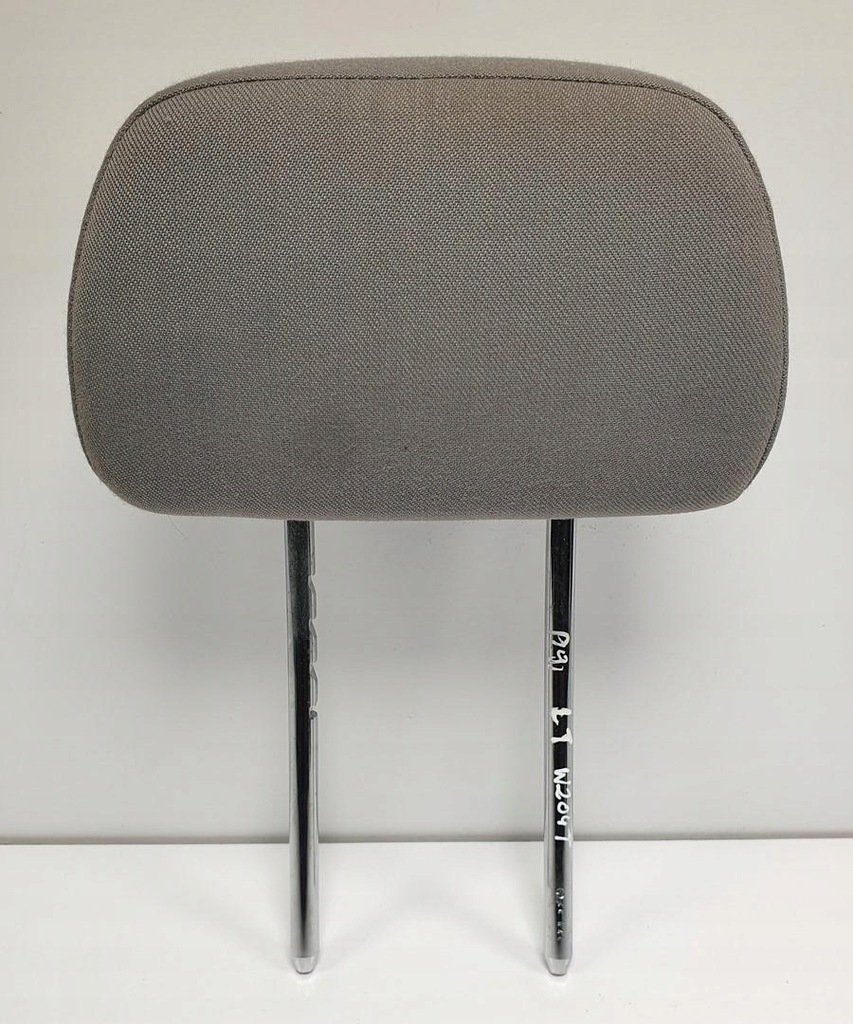 фото №1, Подголовник левый задняя задний mercedes w204