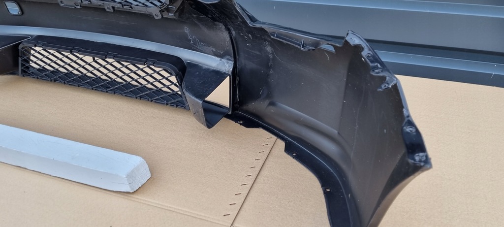 фото №13, Nissan gt-r 2009- бампер перед оригинал g128