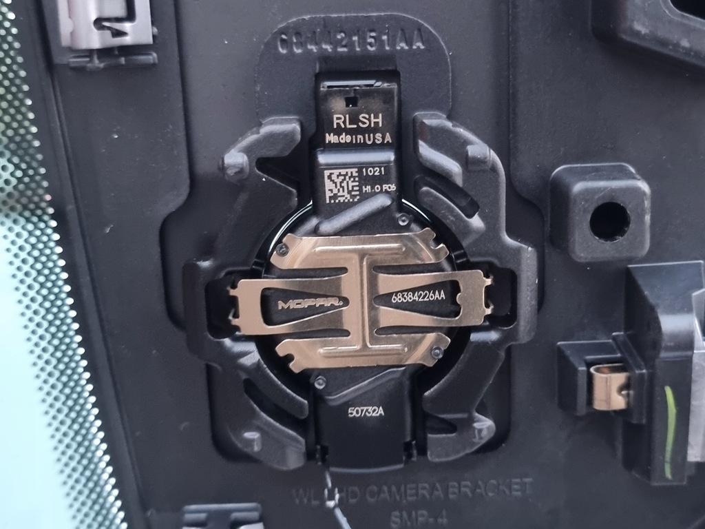 фото №7, Jeep grand cherokee wl l 3.6 limited стекло лобовое комплектная 2021-