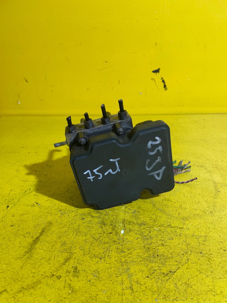 фото №1, Peugeot 308 ii - насос abs