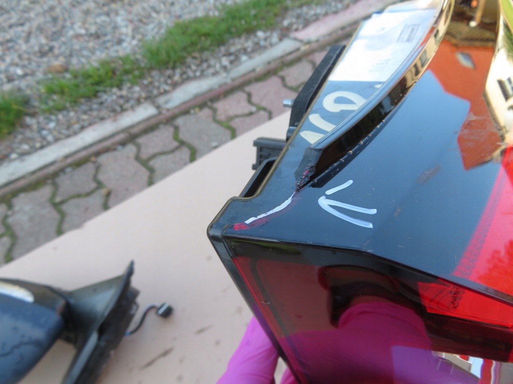 фото №9, Renault grand scenic лампа правый задняя 265556011r