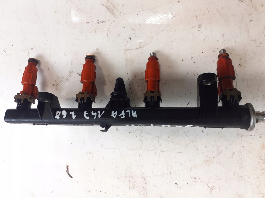 фото №1, Молдинг впрыскная 1.6 alfa romeo 147