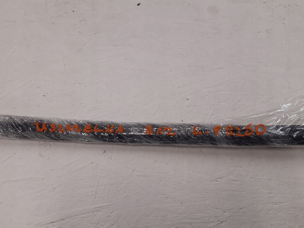 фото №8, Ferrari 812 superfast прокладка двері лівих